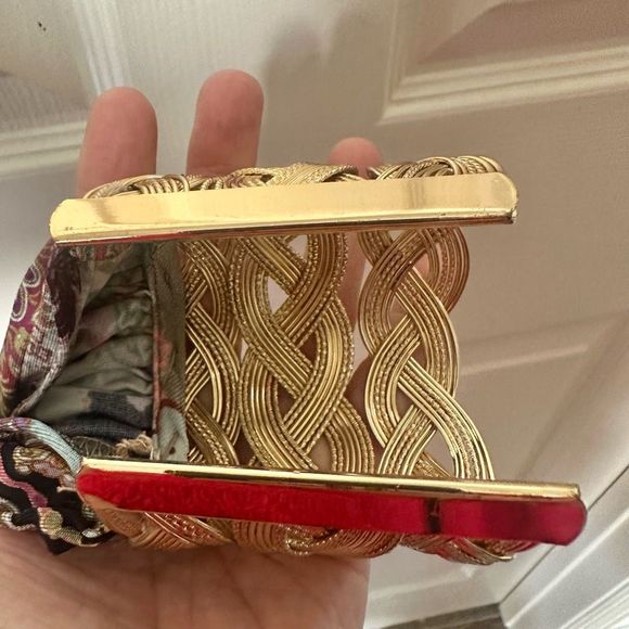 Sky Bodycon mini dress with gold cuffs - Picture 10 of 12